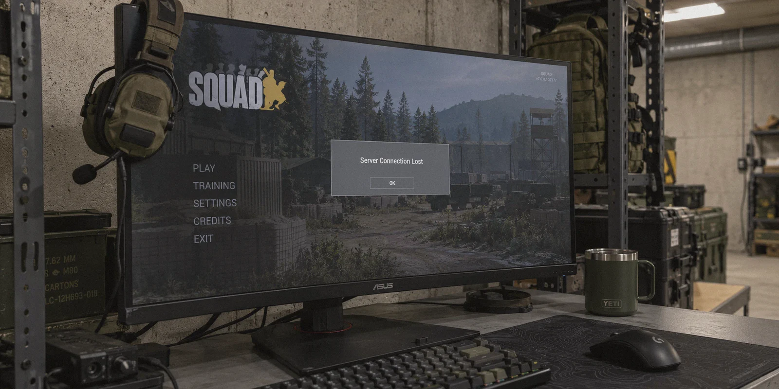 Squad connection-loss dialog on a gaming monitor.