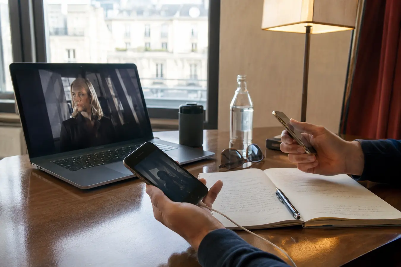 Une page de promotion VPN et une calculatrice attirent l’attention sur le prix réellement payé.