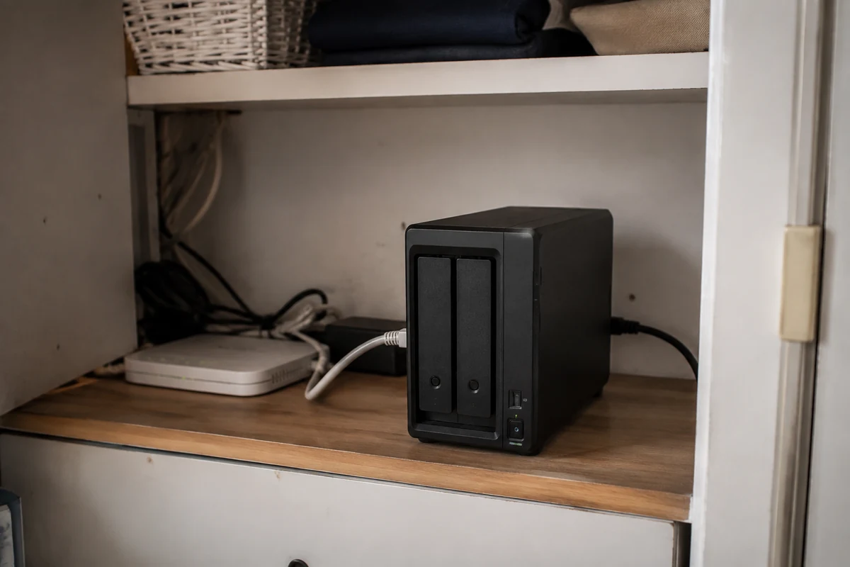 Kleiner Heimserver im Hausnetz, der für direkten Zugriff von außen erreichbar sein müsste