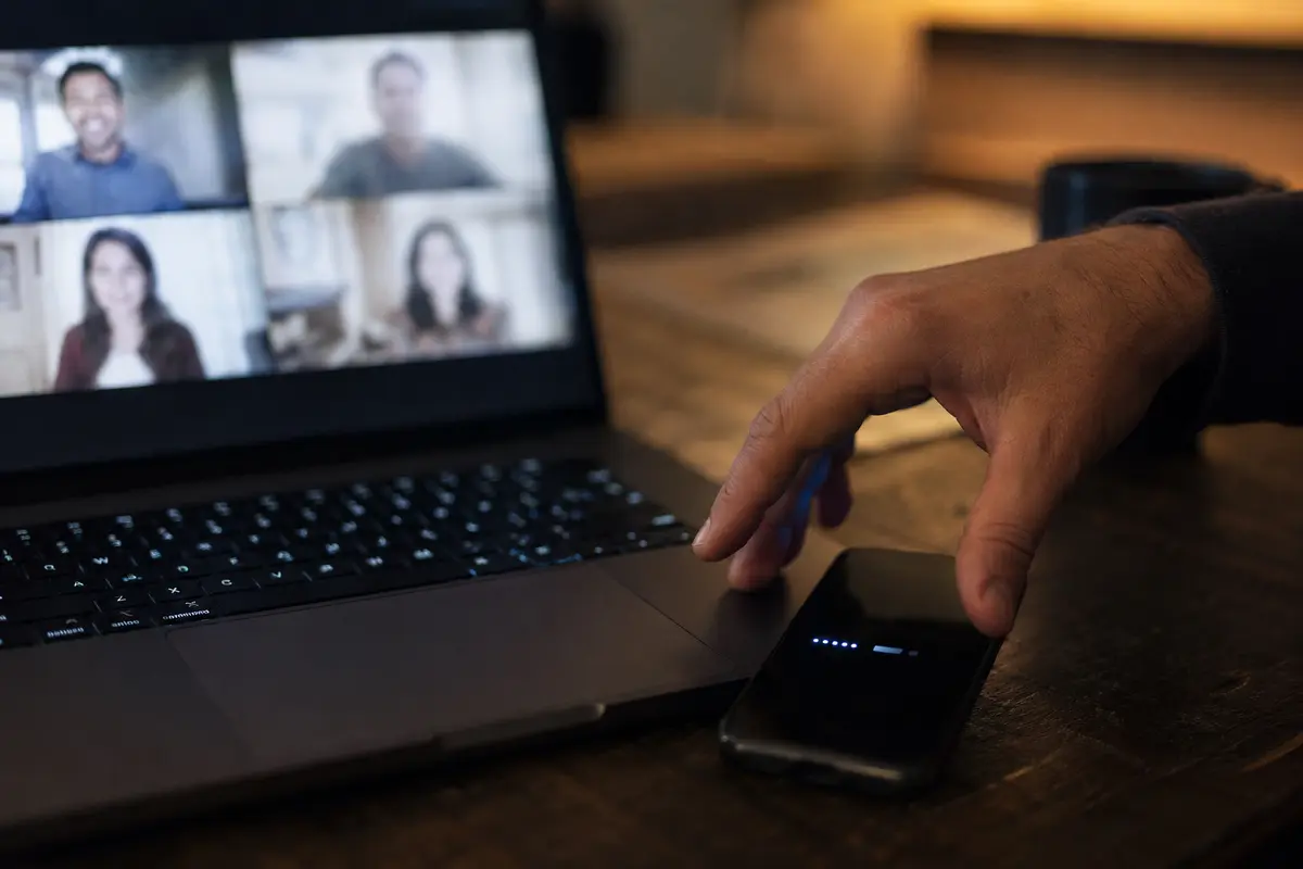 Appel vidéo maintenu pendant le basculement volontaire vers le partage de connexion d’un téléphone