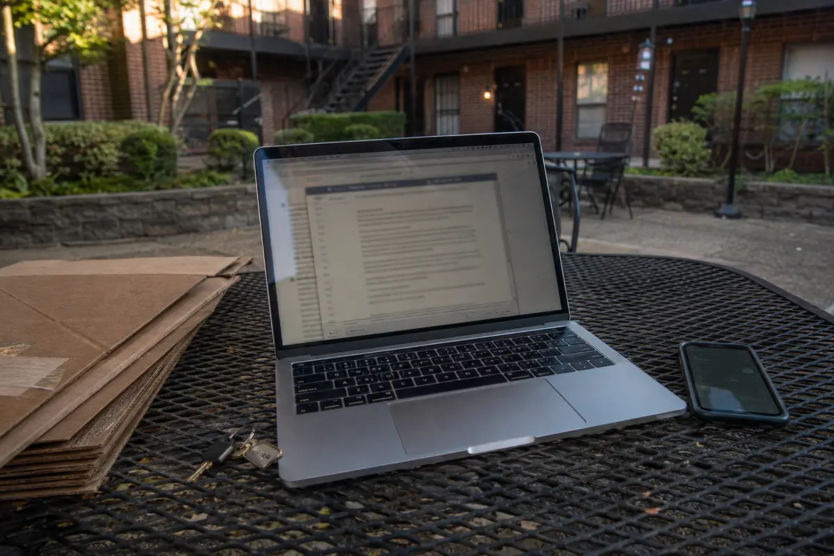 El documento sigue abierto mediante el hotspot en el patio del nuevo edificio