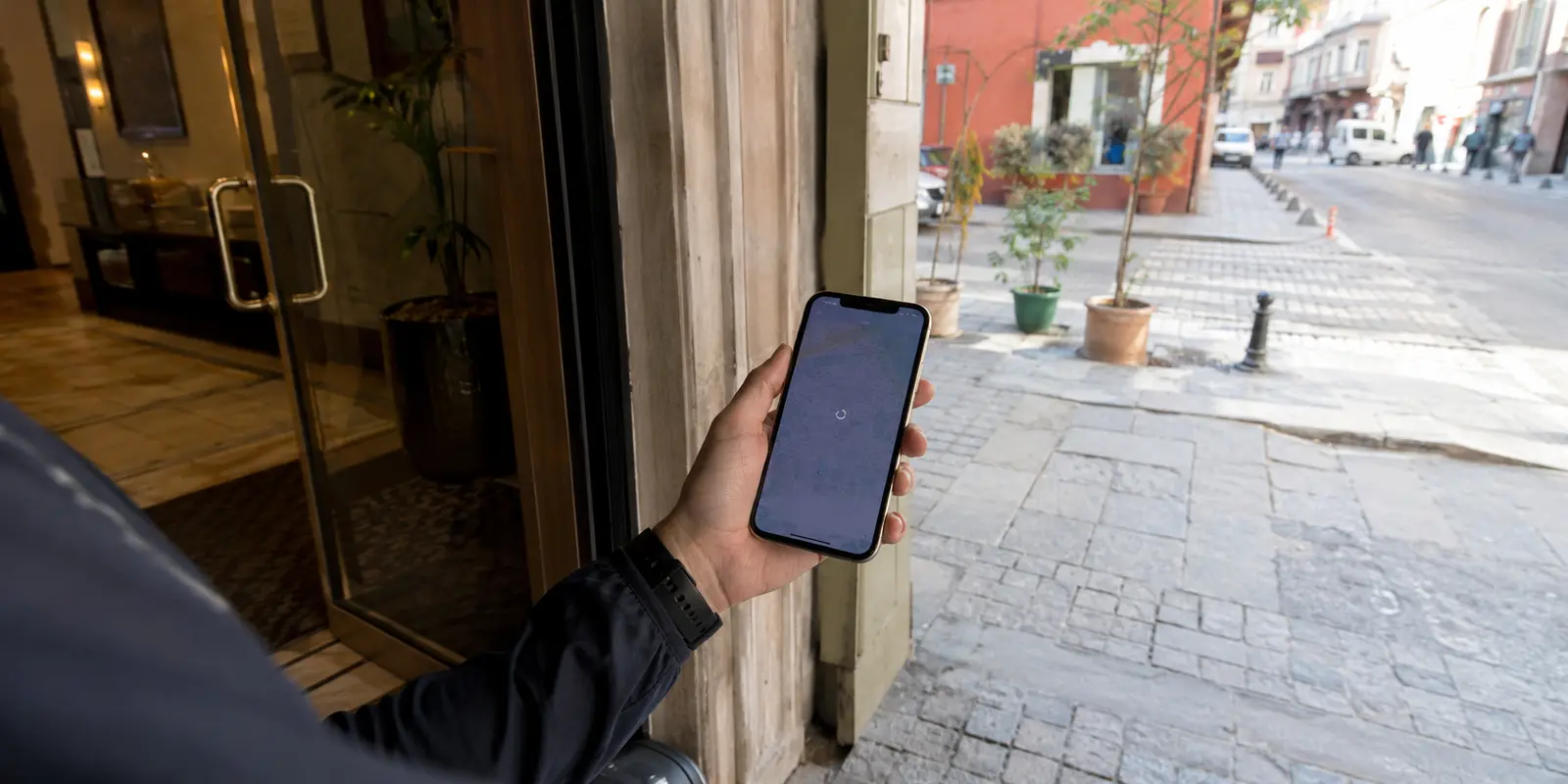 Mapa del móvil detenido justo al salir del Wi-Fi de un hotel en Estambul